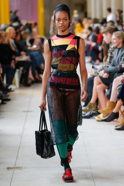 Look 40